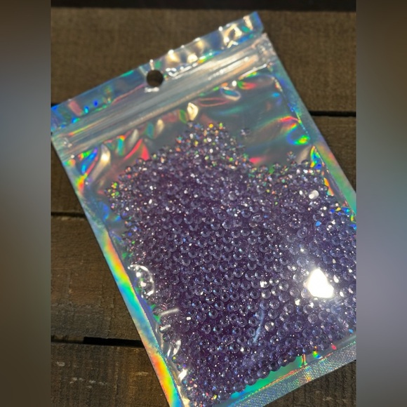 Purple flat back glass rhinestones - Picture 1 of 2